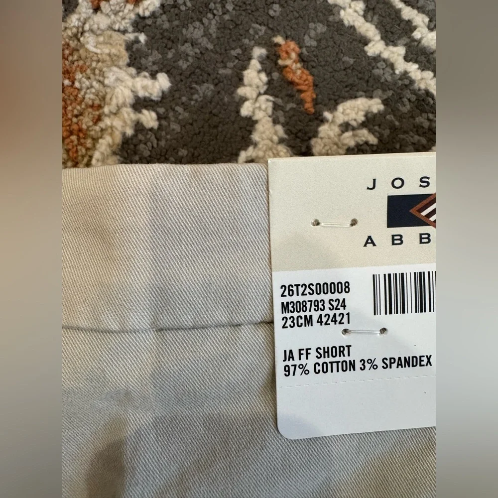 NWT Joseph Abboud Modern Fit Men 42 Flat Front Casual‎ Shorts Light Khaki